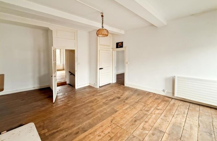 Maison mitoyenne T6 avec cour, dépendance et jardin — photo 2