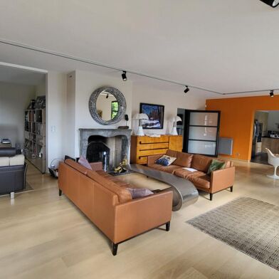 Maison 8 pièces 621600 €