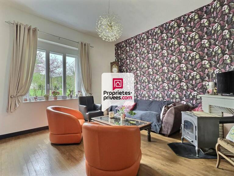 Maison de bourg T5/6 entièrement rénovée avec 4 ch. et jardin près de sa rivière sur ST-PIERRE-DE-COLE (24800) — photo 1