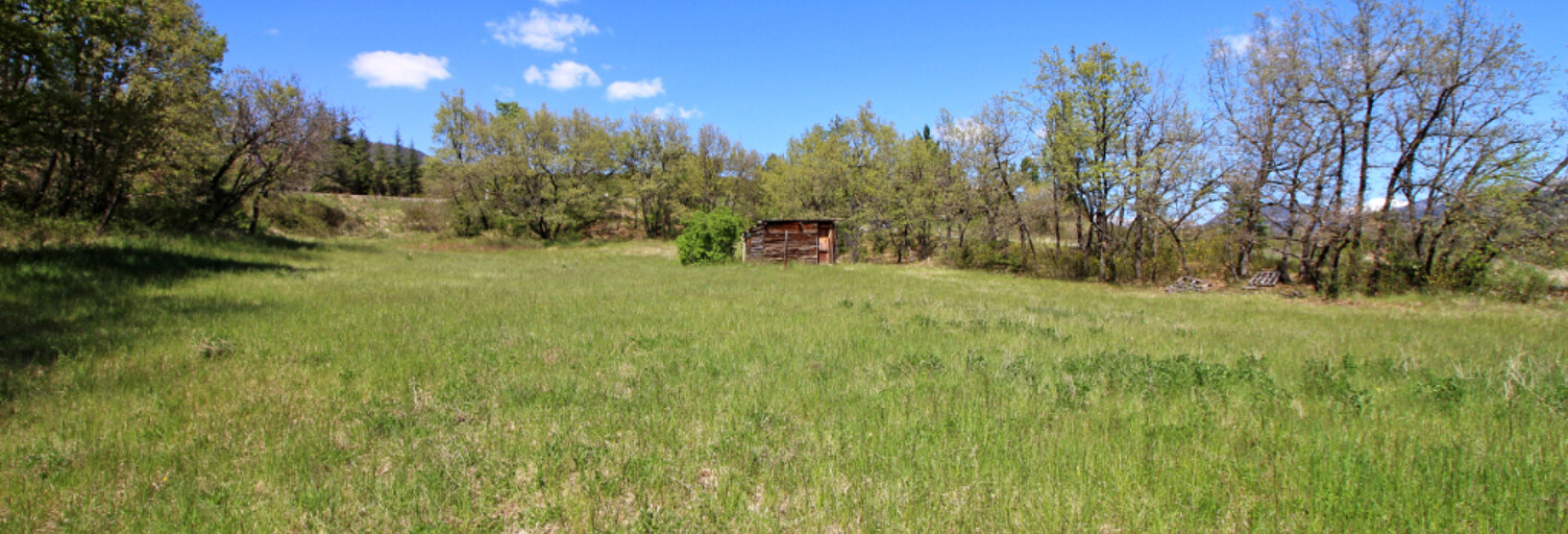 Terrain  856 m² à vendre à Le Brusquet (04420)