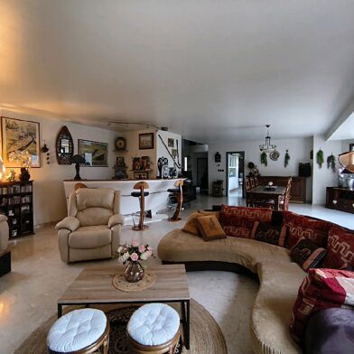 Maison 6 pièces 710000 €