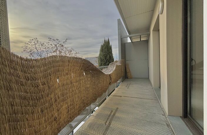 EXCLUSIF - LIBRE DE SUITE — photo 2