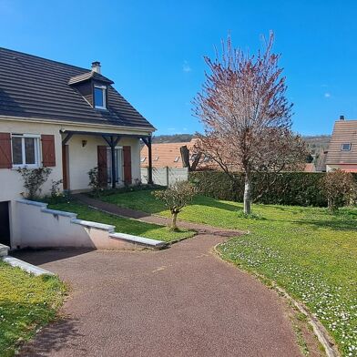Maison 8 pièces 349000 €