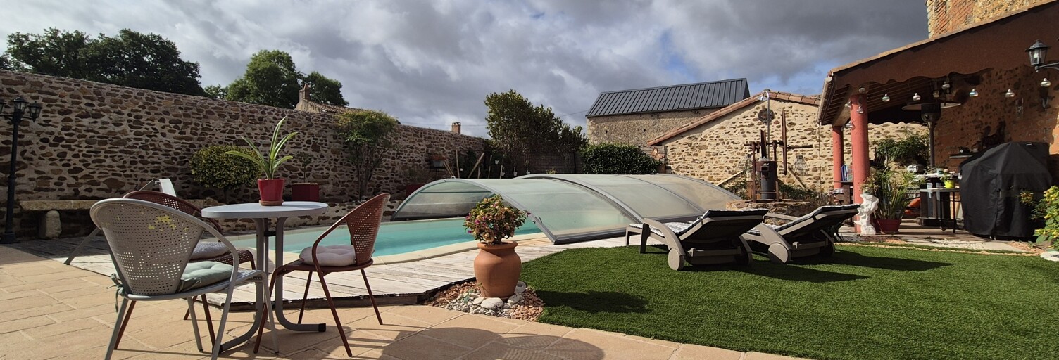 Maison 6 Pièces 227 m² à vendre à Thouars (79100)