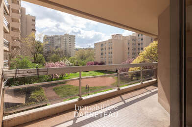 Appartement 5 pièces 2226 €