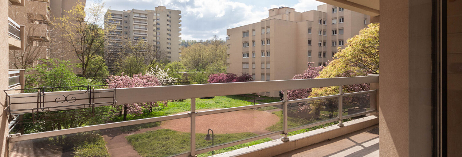 Appartement 5 Pièces 133 m² à louer à Lyon 4 (69004)