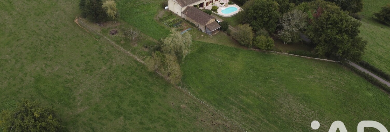 Maison 9 Pièces 241 m² à vendre à Saint-Bonnet-de-Cray (71340)