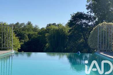 Maison 10 pièces 375600 €