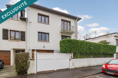 Maison 8 pièces 399900 €