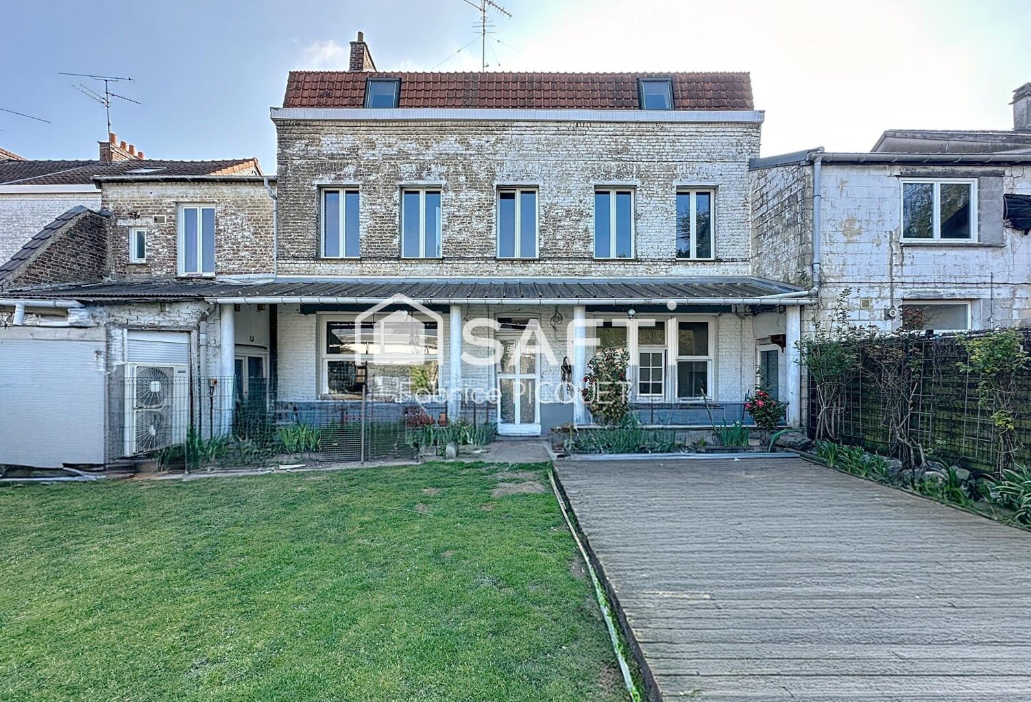 Immeuble de rapport situé à Raismes — photo 1