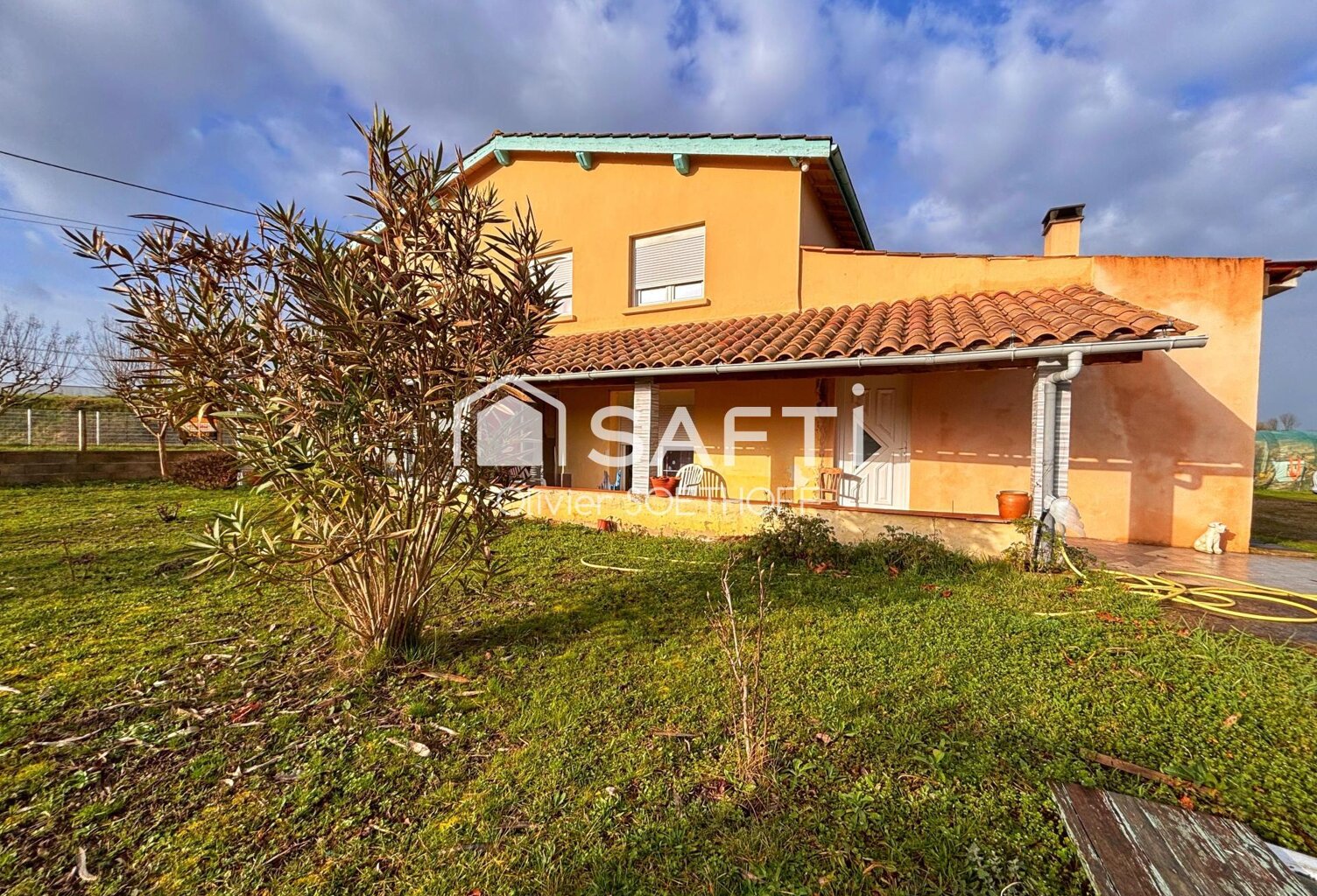 Volumes généreux, terrain arboré de 1 500 m² et projet locatif envisageable — photo 1