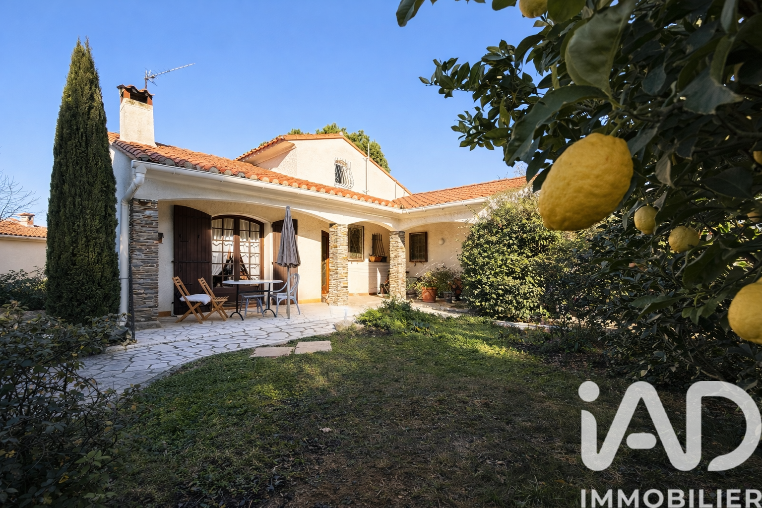 Laroque-Des-Alberes - 146m² - 7p. - 4ch.