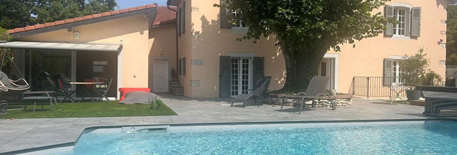 Maison 10 Pièces 295 m² à vendre à Valentigney (25700)