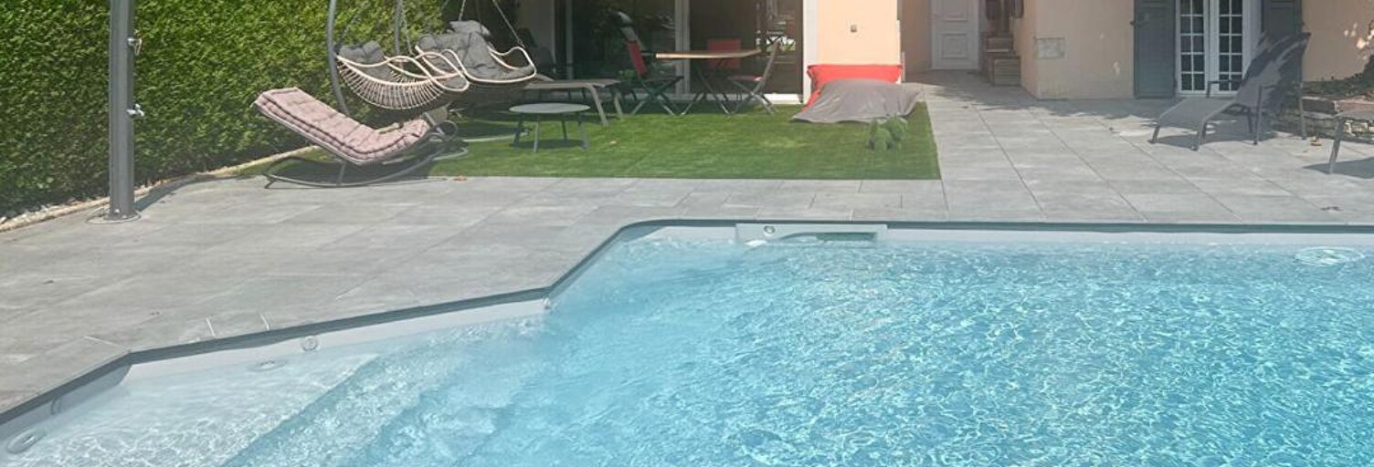 Maison 10 Pièces 295 m² à vendre à Mathay (25700)