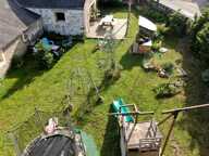MAISON EN PIERRE PLAIN-PIED 4 CHAMBRES + BUREAU + DEPENDANCES + JARDIN — photo 2