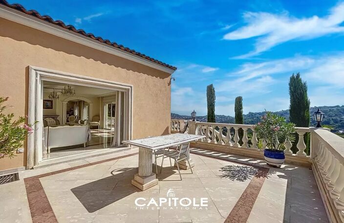Vallauris - Splendide villa familiale de  348 m² de 10 pieces of — photo 4