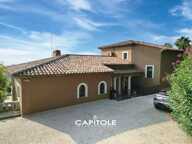 Golfe Juan, villa provençale d'environ 400 m² de 8 pièces  en po — photo 3