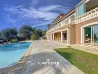 Golfe Juan, villa provençale d'environ 400 m² de 8 pièces  en po — photo 4