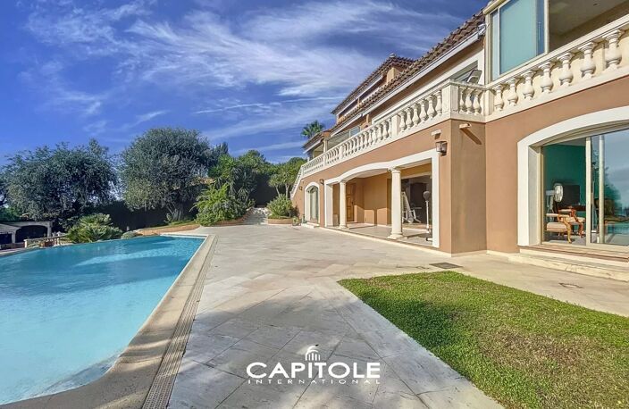 Golfe Juan, villa provençale d'environ 400 m² de 8 pièces  en po — photo 4