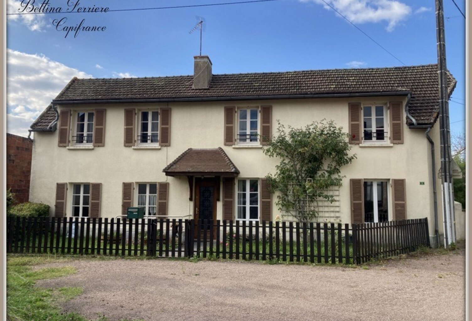 Maison familiale à rénover avec grand terrain arboré — photo 1