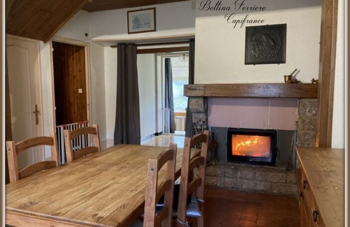 Maison familiale à rénover avec grand terrain arboré — photo 3