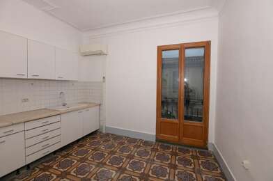 Appartement 3 pièces 870 €