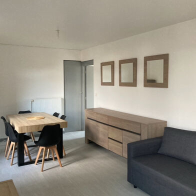 Appartement 3 pièces 650 €