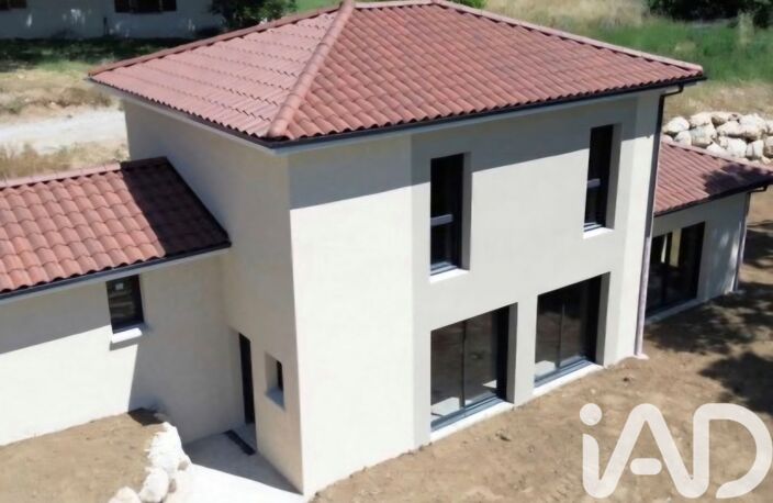 Vente Maison/villa 5 pièces — photo 4