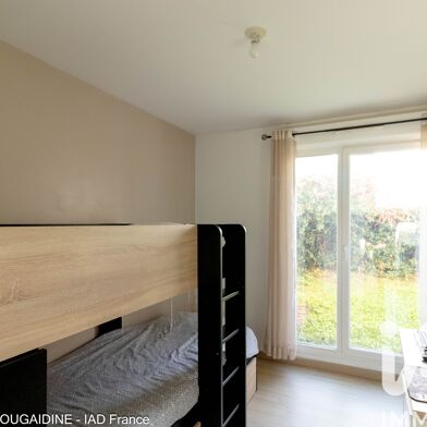 Appartement 4 pièces 236000 €