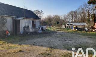 Terrain  909 m² à vendre à Saint-Cyr-en-Val (45590)