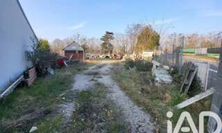 Terrain  909 m² à vendre à Saint-Cyr-en-Val (45590)