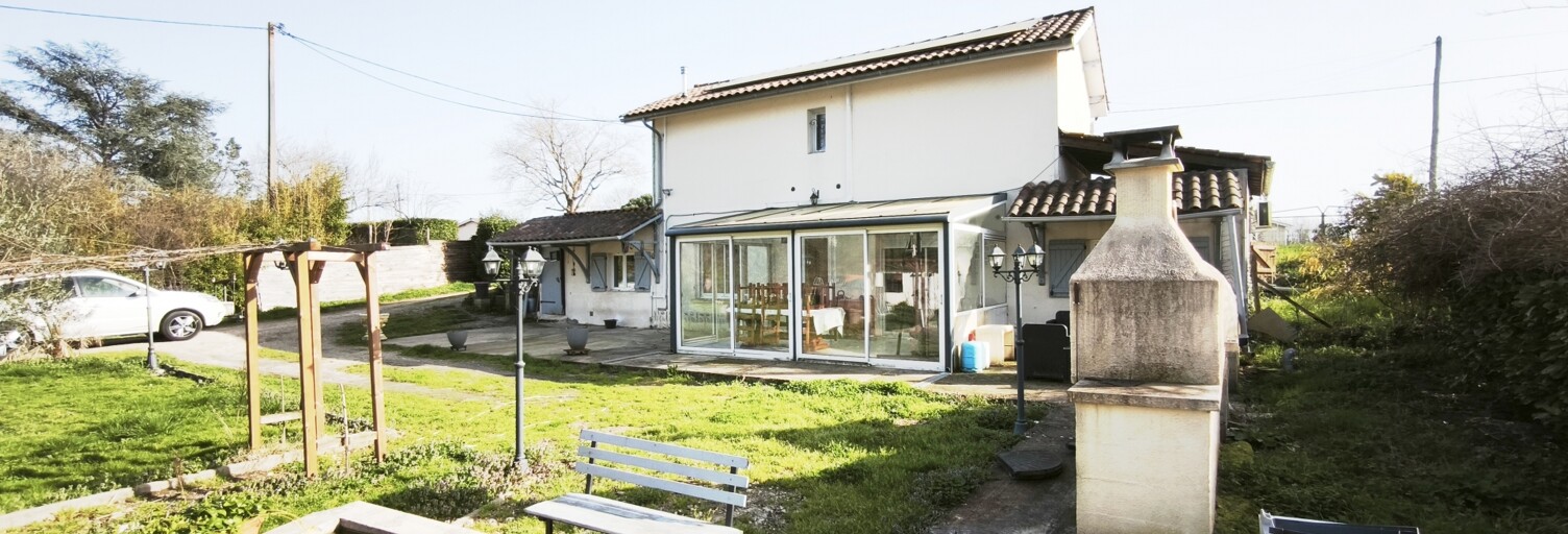 Maison 4 Pièces 136 m² à vendre à Les Peintures (33230)