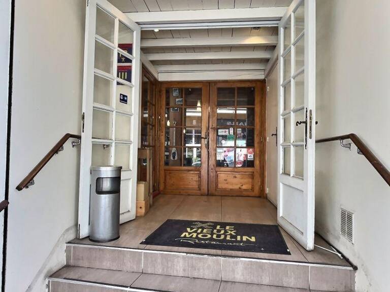 Vente Restaurant 250 m&sup2; — photo 1