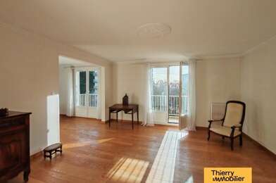 Appartement 5 pièces 296800 €