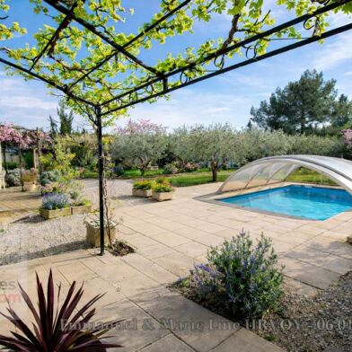 Maison 6 pièces 549000 €