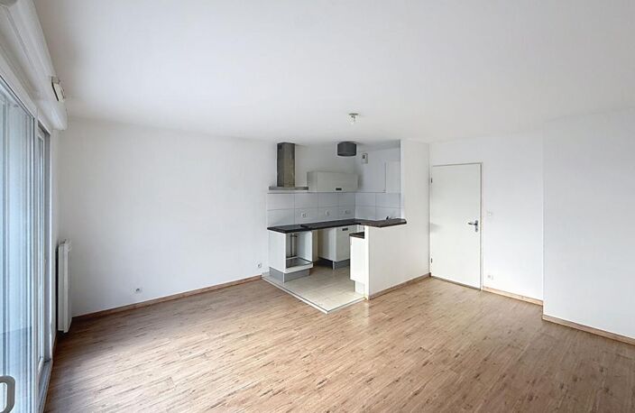 VANNES Beaupré Kersec. Appartement T4 lumineux de 75,36 m² avec ascenseur, balcon sud ouest, 3 chambres et parking privatif — photo 2