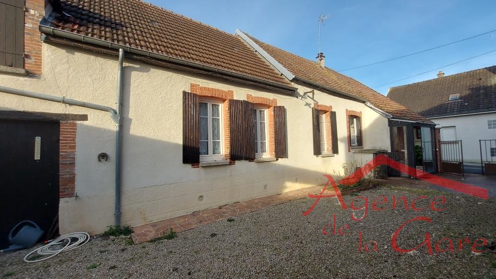 Maison de Village   T4 à vendre Barbonne-Fayel 51120