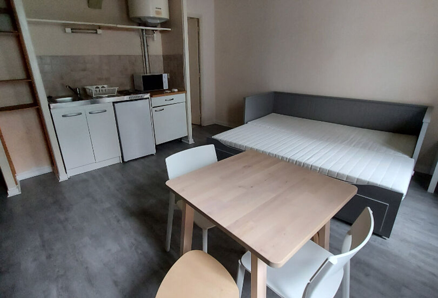 F1 MEUBLE - ROUEN RUE ORBE — photo 1