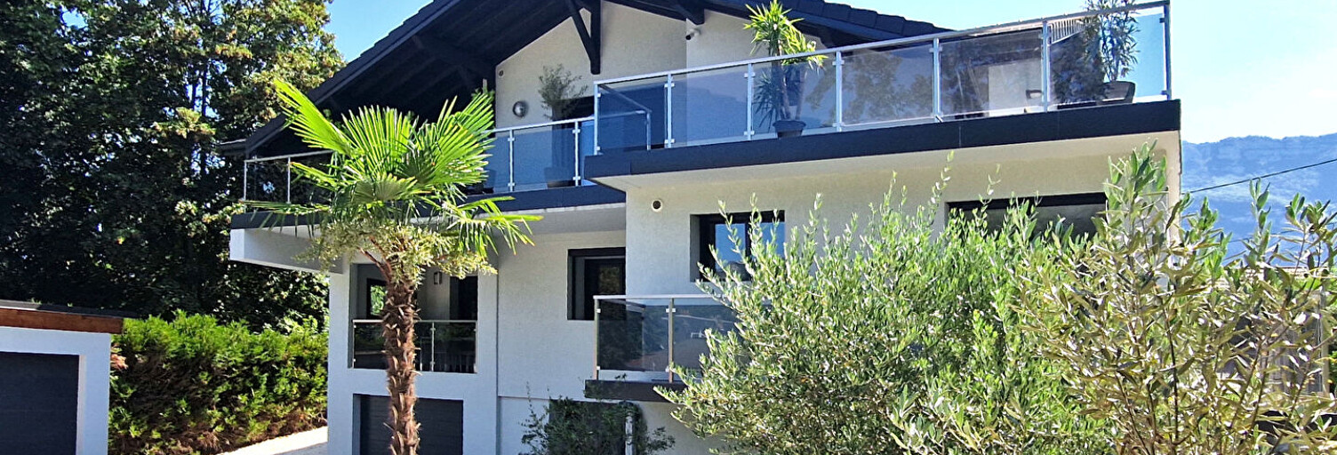 Appartement 4 Pièces 100 m² à vendre à Drumettaz-Clarafond (73420)