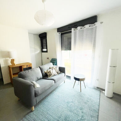 Appartement 2 pièces 855 €