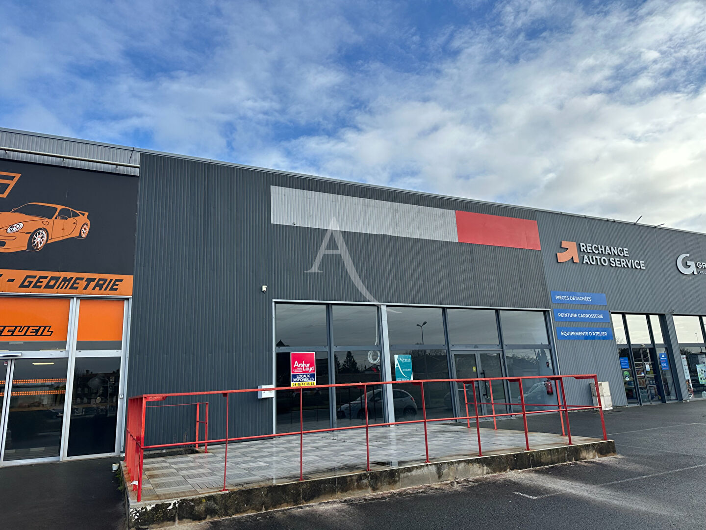 Local commercial  à louer Tonnay-Charente 17430