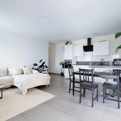 Appartement 3 pièces 1250 €