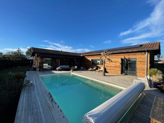 Villa / Maison  T6 à vendre Oeyreluy 40180