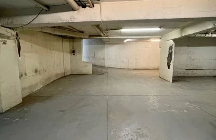 Parking / box Nice saint roch — photo 4