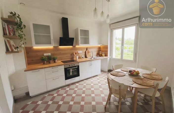 Grande maison de ville familiale de 136 m² avec terrasse et cave – Centre-ville de Beaugency accessible à pied — photo 2