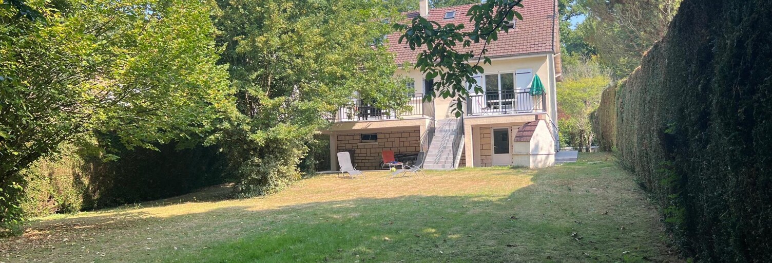 Maison 6 Pièces 175 m² à vendre à Le Mesnil-Saint-Denis (78320)