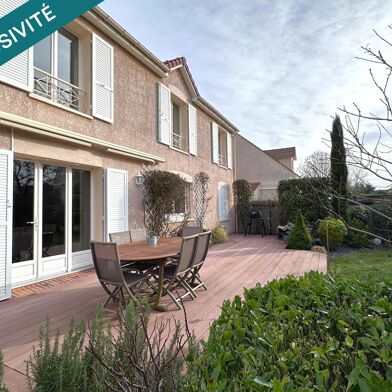 Maison 8 pièces 549000 €