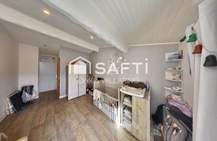 Maison familiale avec piscine et espaces extérieurs — photo 5