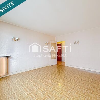 Appartement 4 pièces 230000 €
