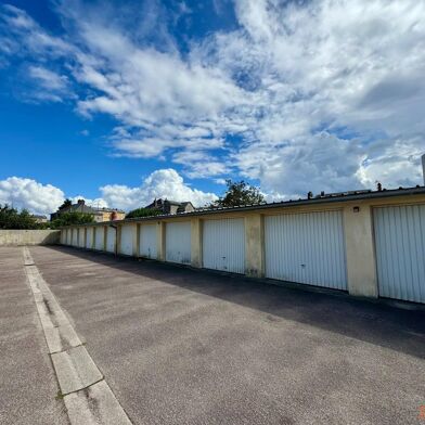 Garage  375000 €